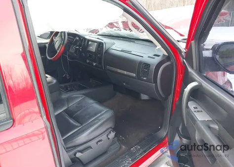 2011 Chevrolet Silverado 1500 Lt z USA, uszkodzony, nr VIN 1GCRKSE38BZ368392